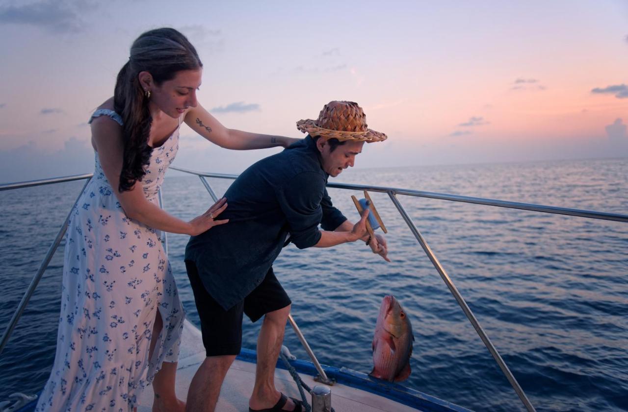 เอมบูดู วิลเลจ รีสอร์ต Hotel Embudu Island ภายนอก รูปภาพ