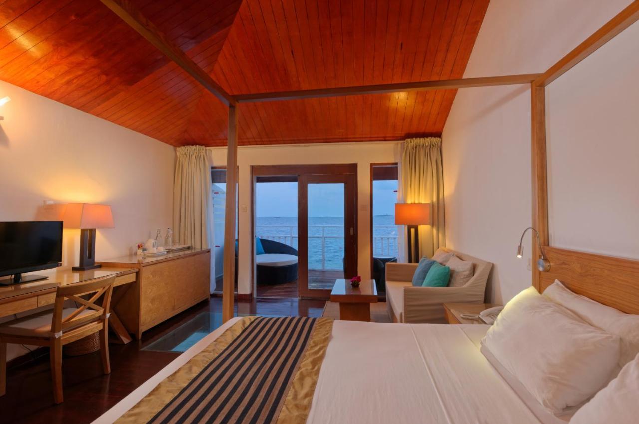 เอมบูดู วิลเลจ รีสอร์ต Hotel Embudu Island ภายนอก รูปภาพ