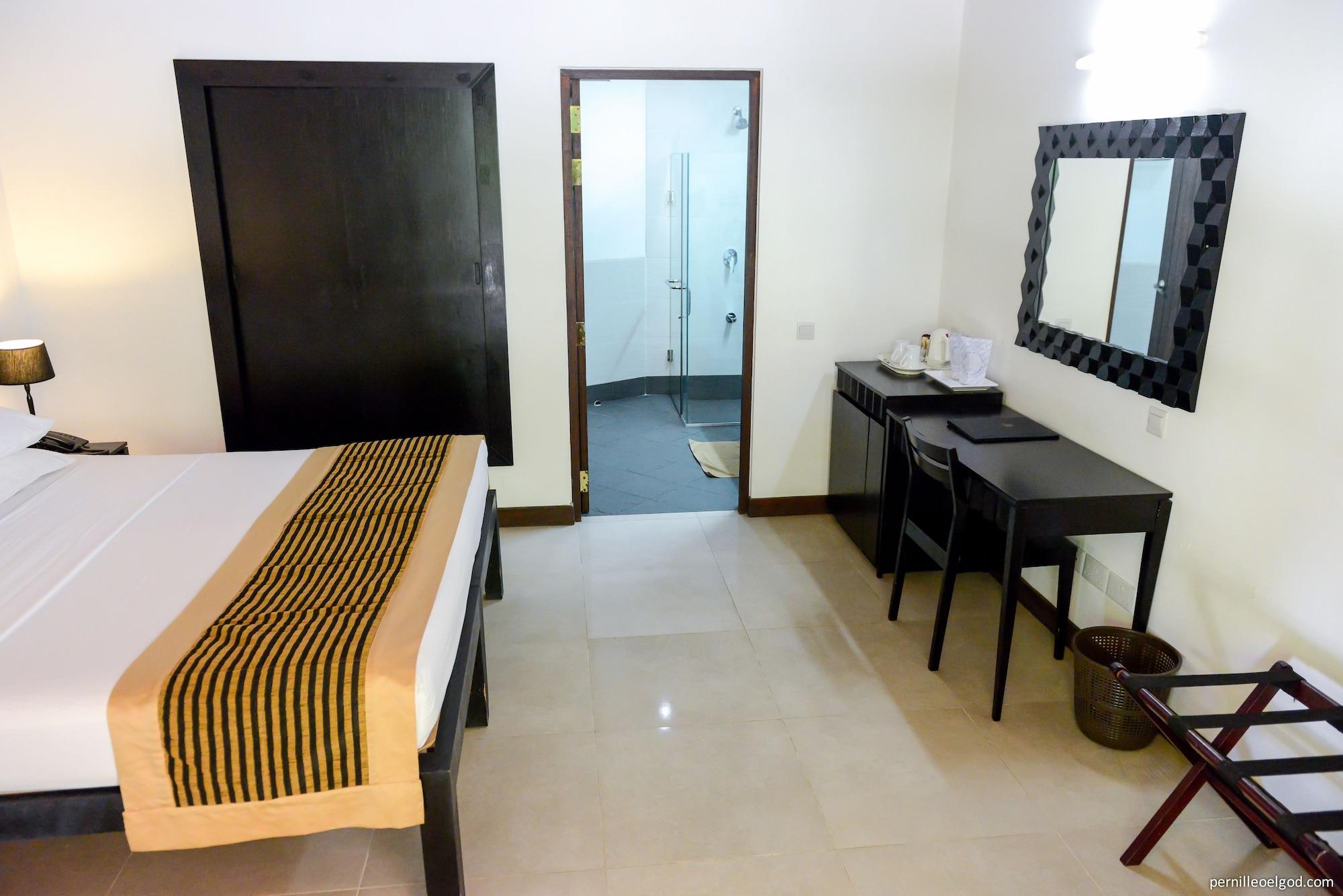 เอมบูดู วิลเลจ รีสอร์ต Hotel Embudu Island ภายนอก รูปภาพ