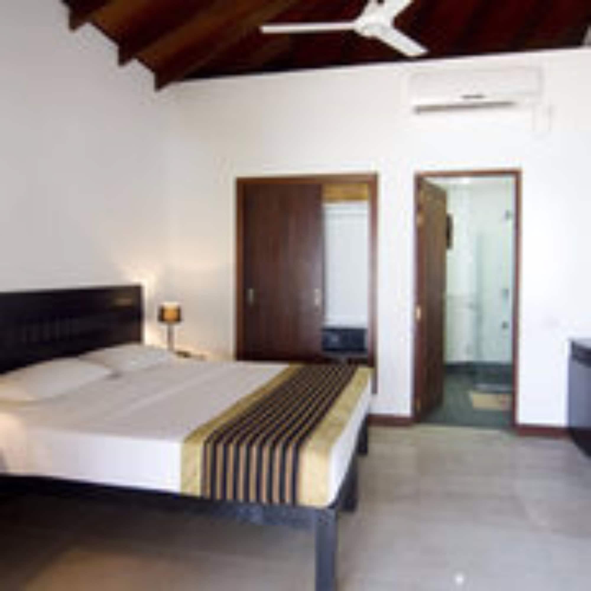 เอมบูดู วิลเลจ รีสอร์ต Hotel Embudu Island ภายนอก รูปภาพ