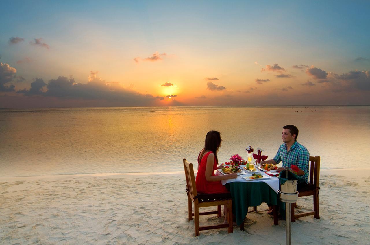เอมบูดู วิลเลจ รีสอร์ต Hotel Embudu Island ภายนอก รูปภาพ