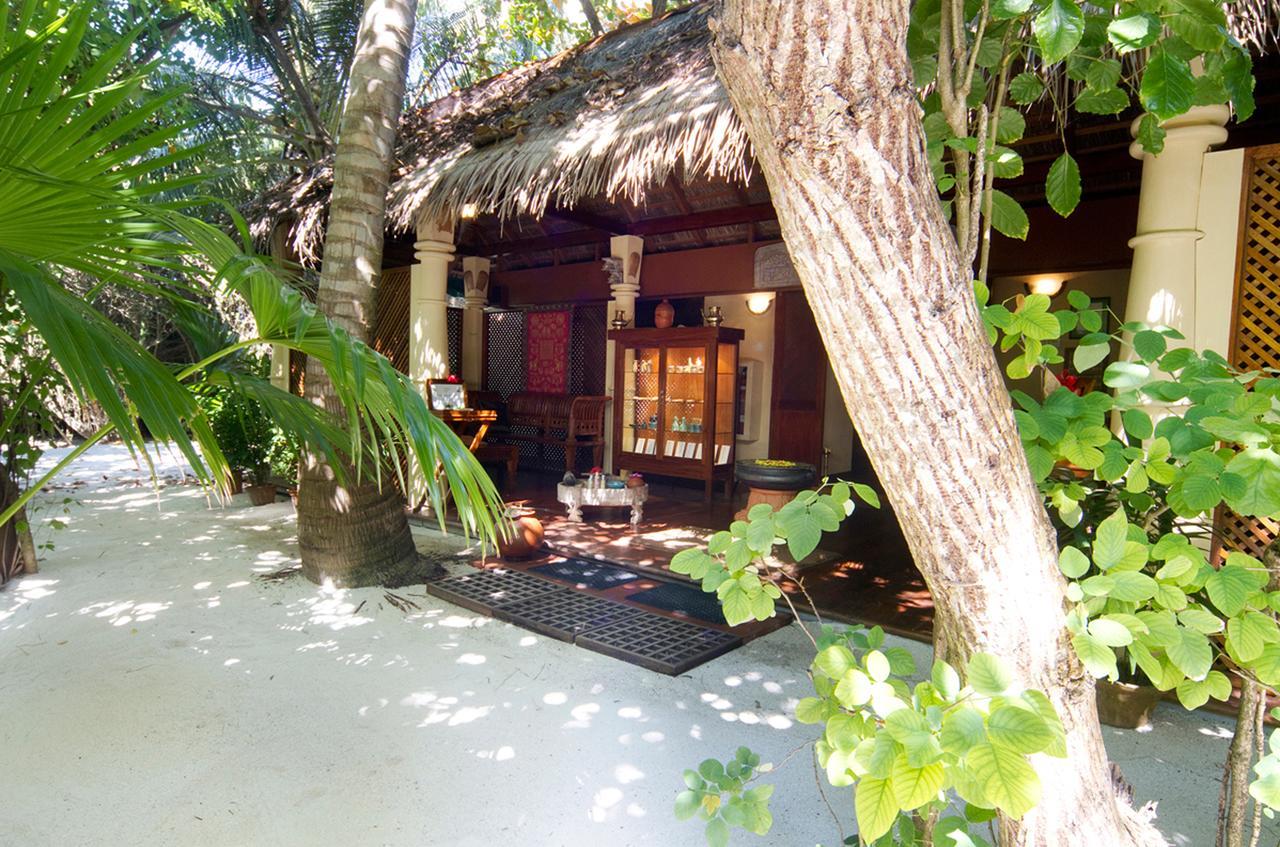 เอมบูดู วิลเลจ รีสอร์ต Hotel Embudu Island ภายนอก รูปภาพ